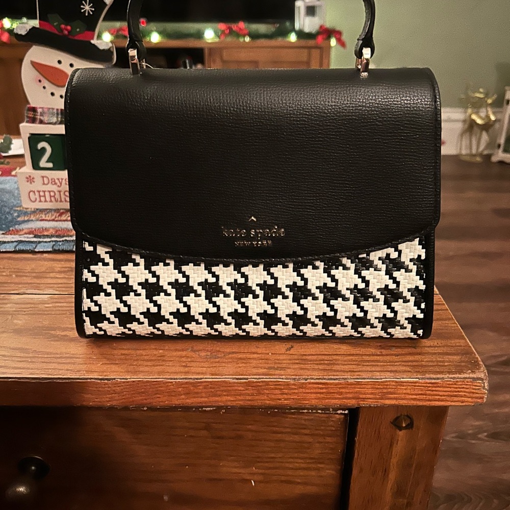 Kate Spade Houndstooth Darcy Purse. NWOT. Crossbody strap inside still sealed.